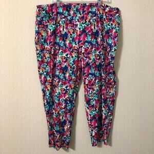 Attyre Woman Pants Watercolored Print